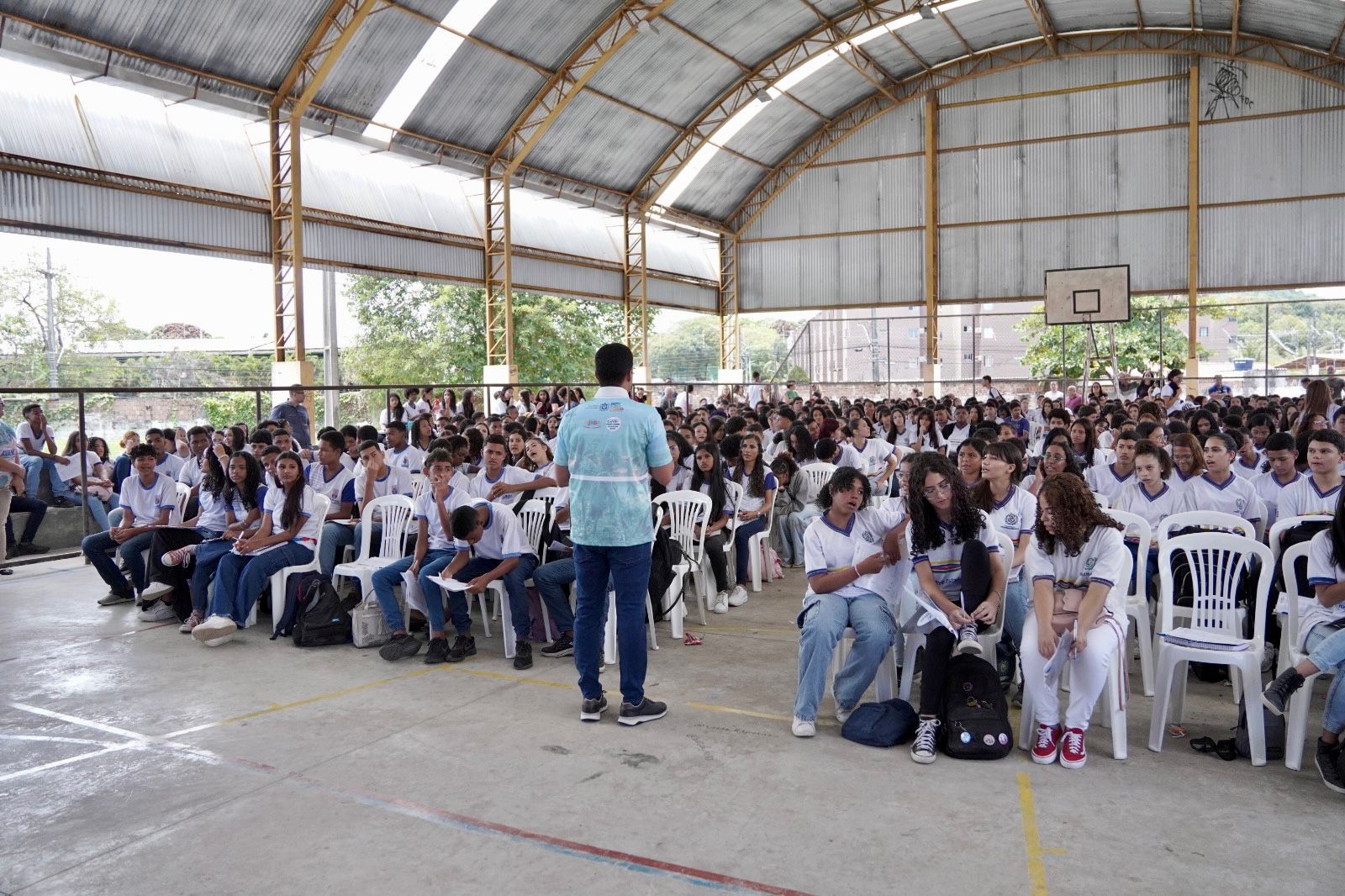 Aulão reúne mais de 500 estudantes da rede municipal de Olinda para preparação do SAEB 2025