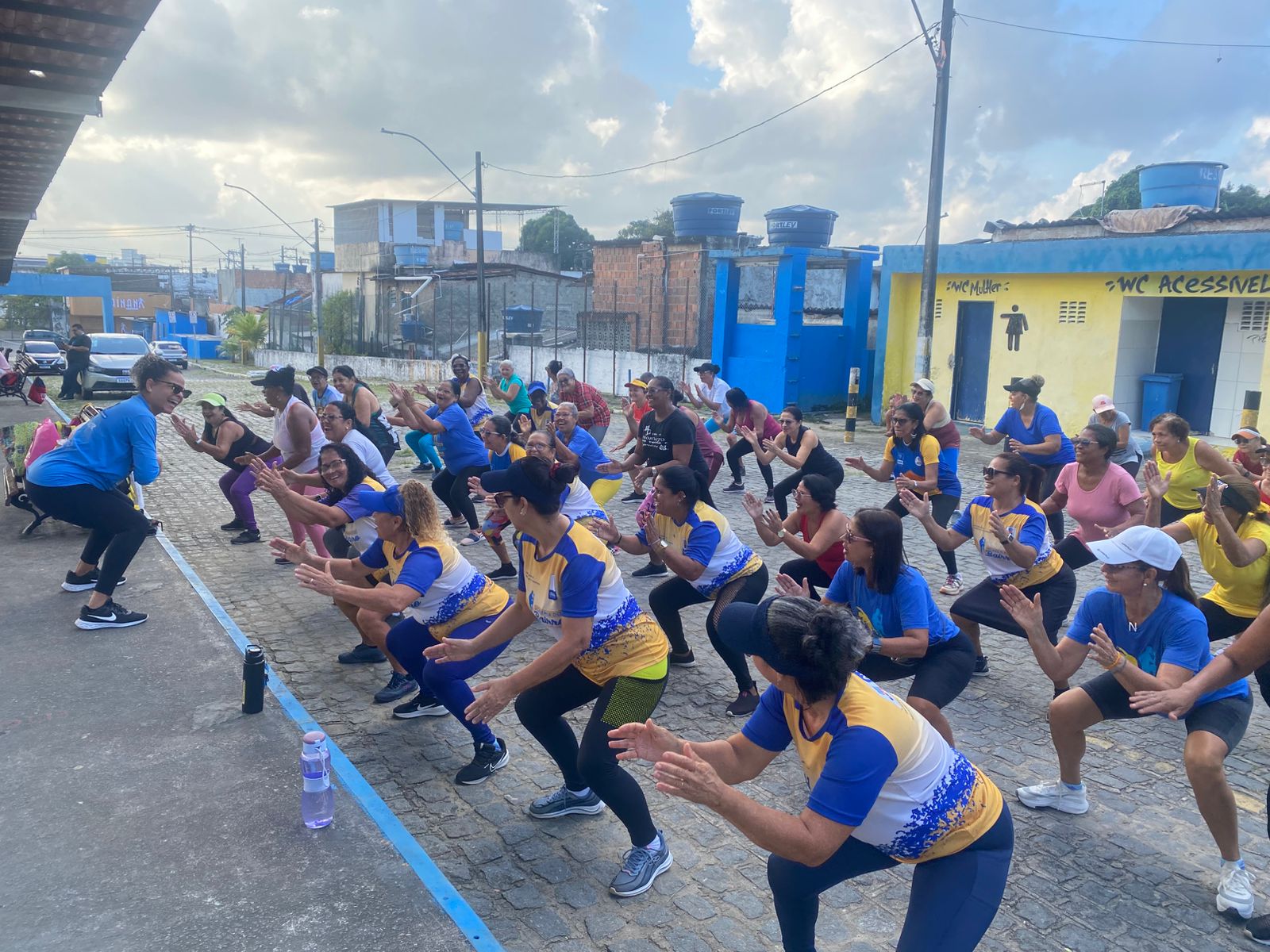 Academia do Bairro transforma rotina de moradores em Olinda com atividades físicas gratuitas