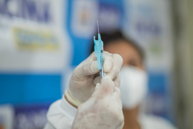 Vacinacao_1-790x527