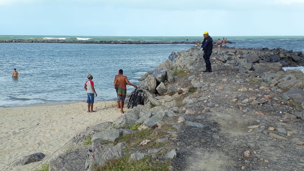 Operação Integrada fiscaliza bairros e praias de Olinda nesta segunda