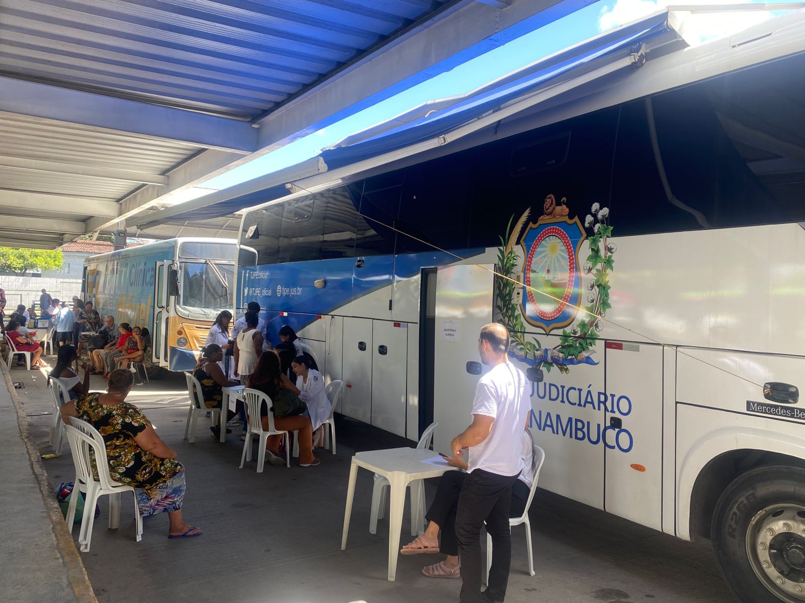 Olinda leva saúde e serviços à população com ação de cidadania em Peixinhos