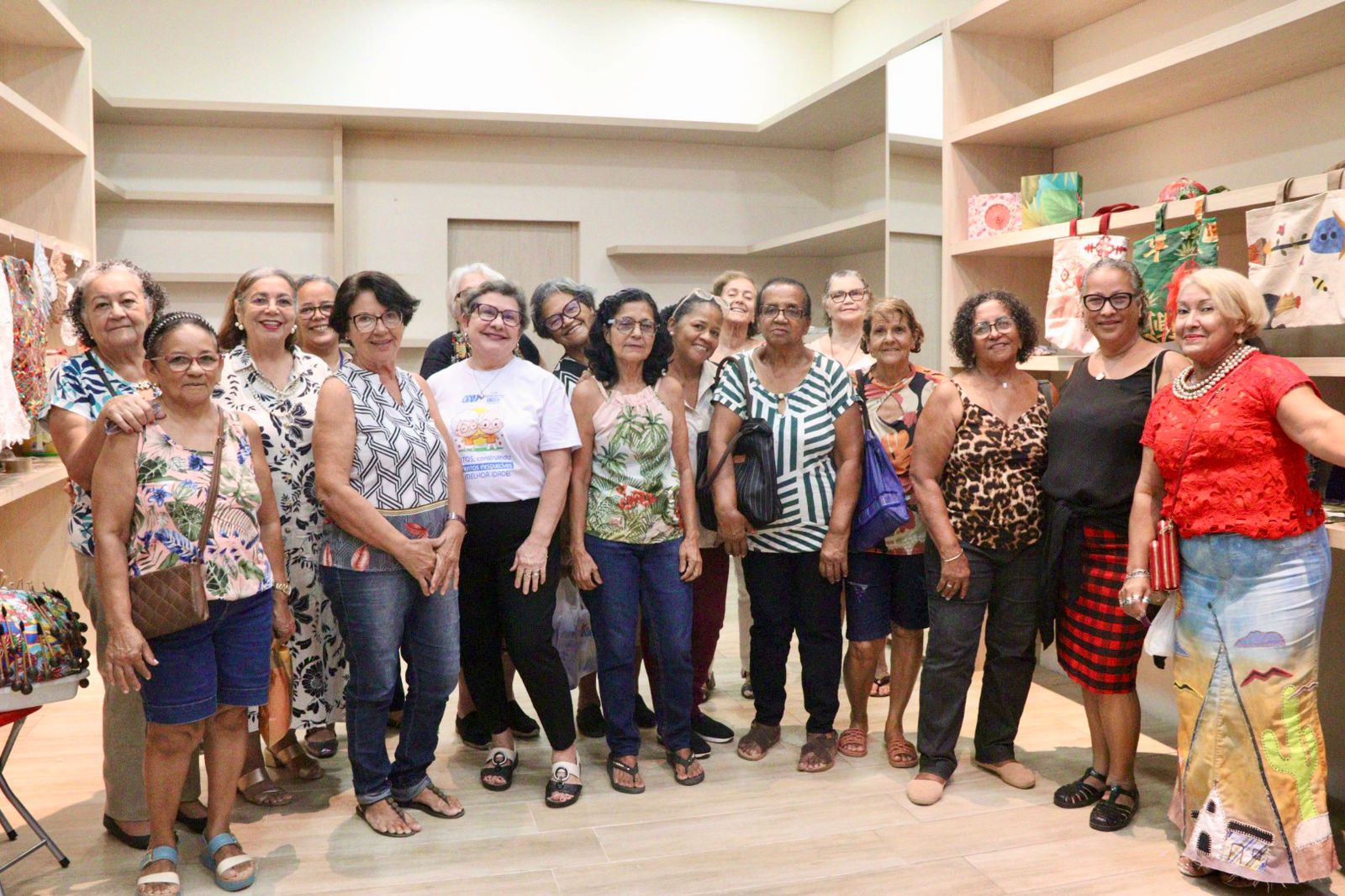 COMDIO leva artesanato de idosos de Olinda à loja Patteo Social