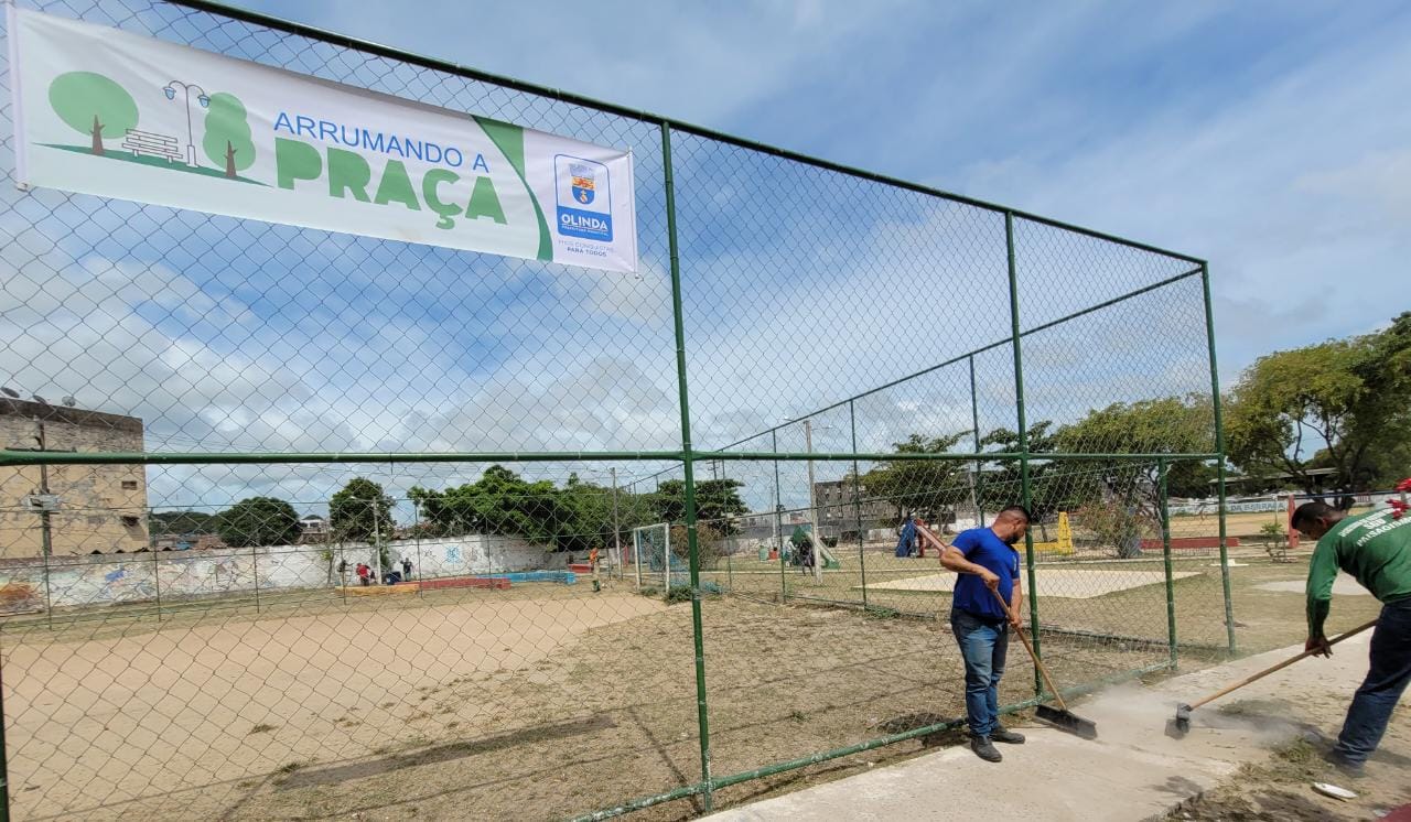 4. Arrumando a Praça_Ilha de Santana