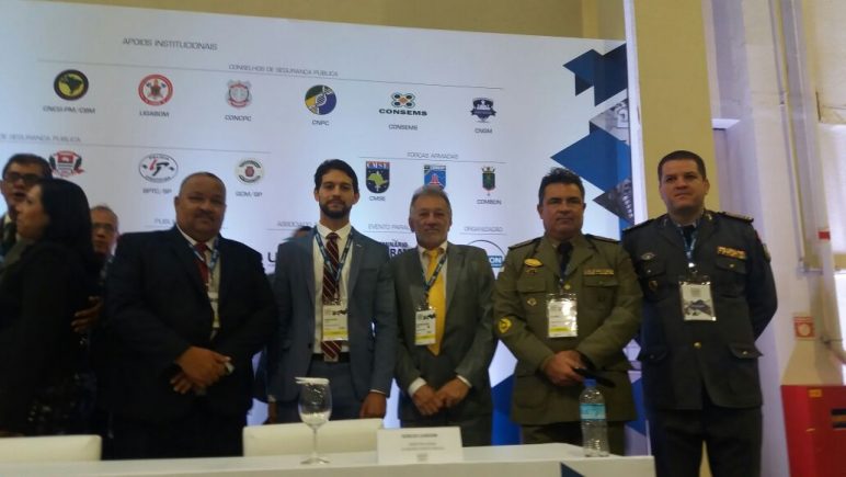 FOTO P POSTAR PEREIRA NETO
