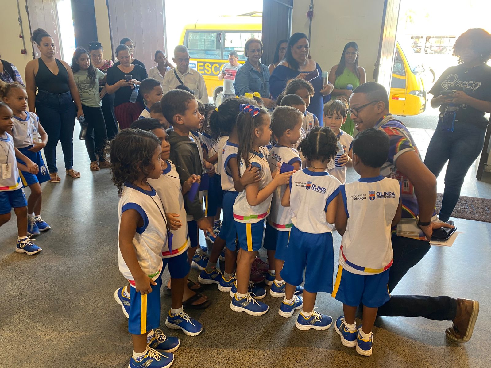 Olinda fortalece a educação infantil com o projeto Museu para Todos Iniciativa leva crianças da rede municipal para vivenciar cultura, história e preservação do patrimônio desde cedo A manhã desta terça-feira (9) foi de descobertas culturais para 25 aluno