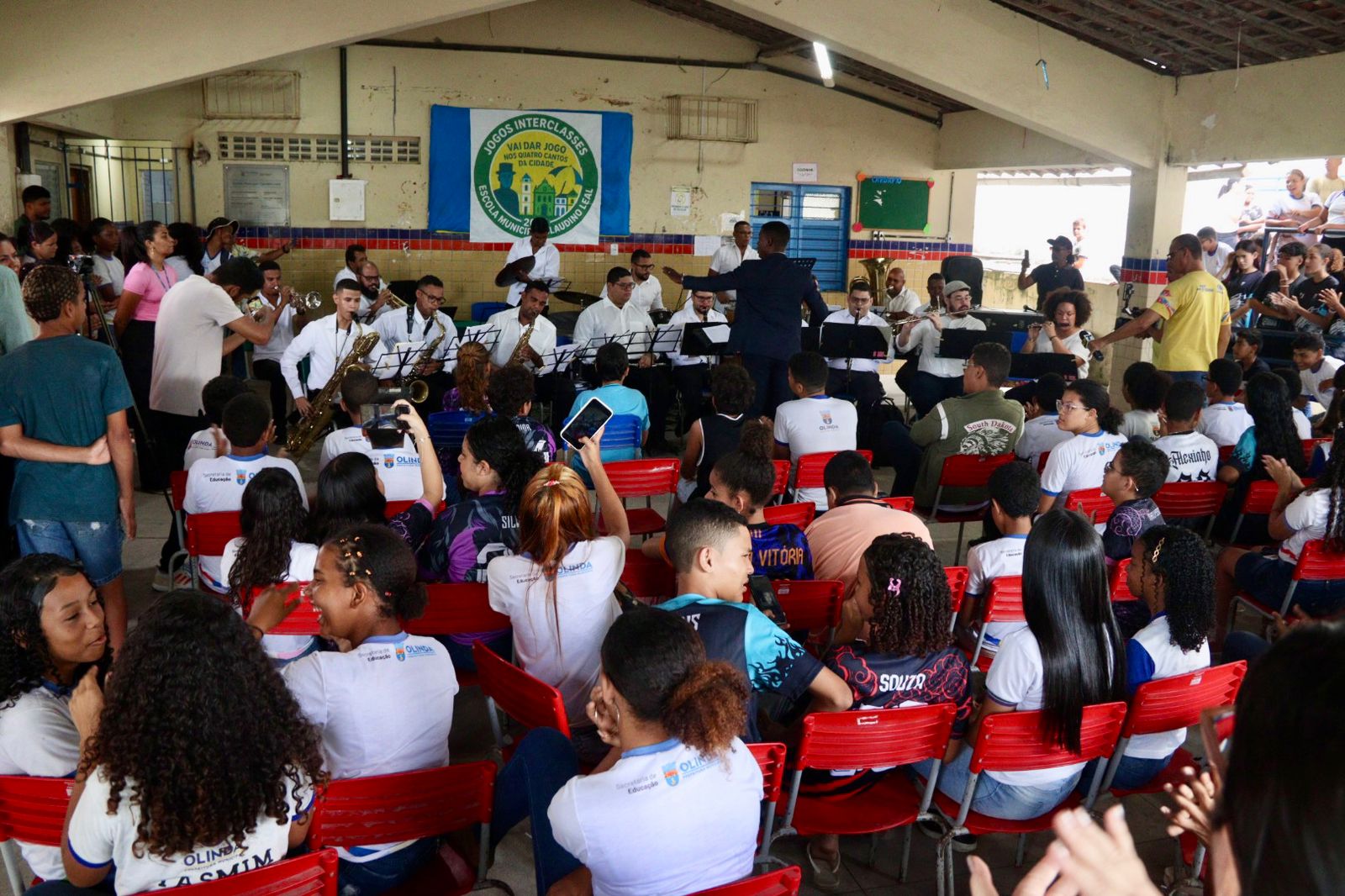 Educação de Olinda promove experiência musical com o projeto “CEMO vai às Escolas”