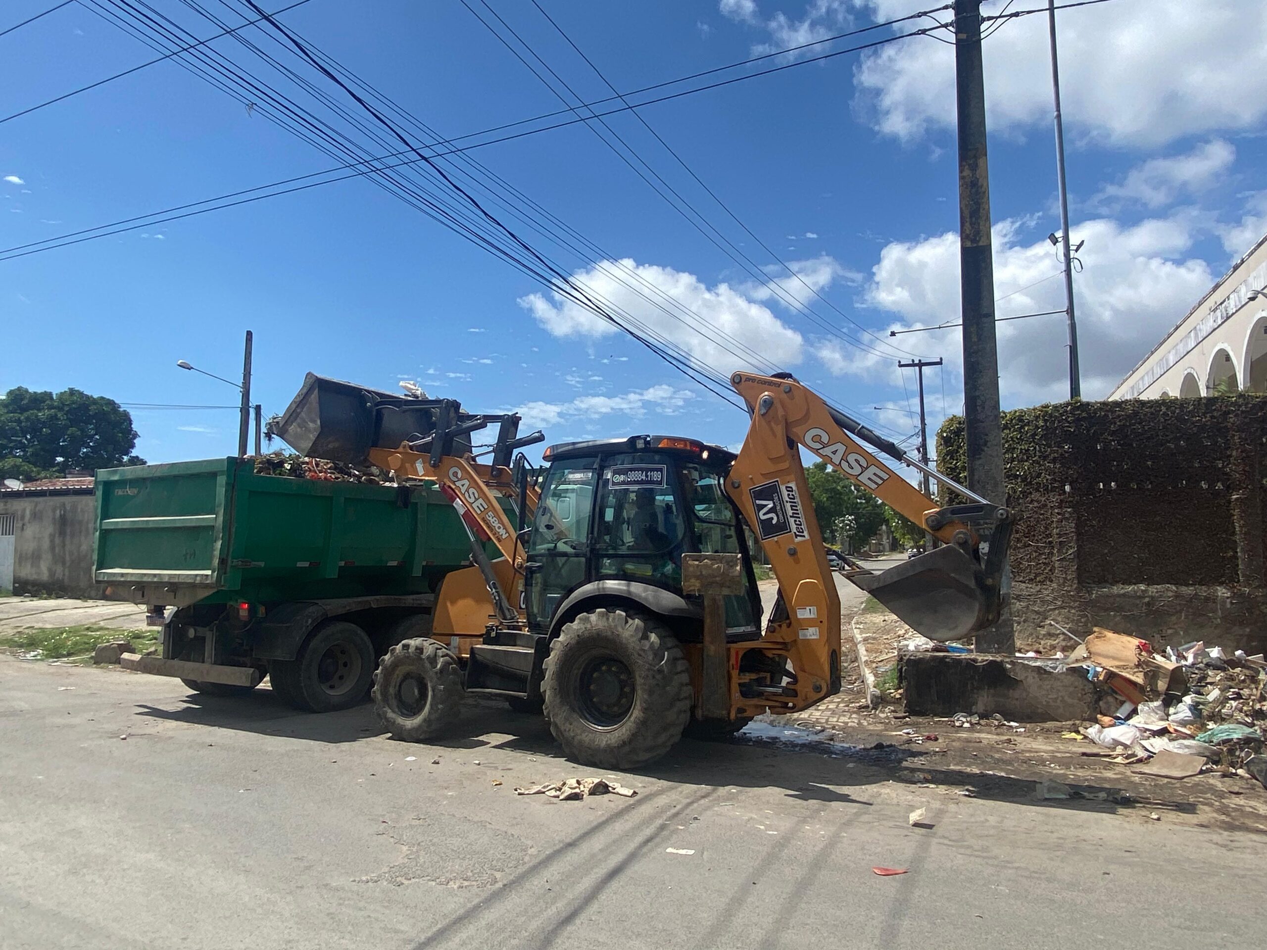 Olinda intensifica e dá continuidade aos serviços de limpeza urbana nesta segunda-feira (5)