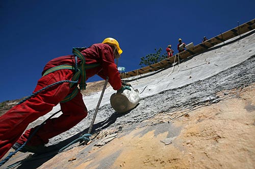 Contenção de encostas. Foto: Otávio de Souza/Pref.Olinda